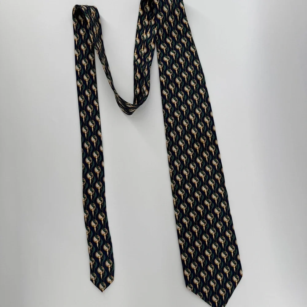 Classico Designed by Paolo Gucci sophisticated necktie